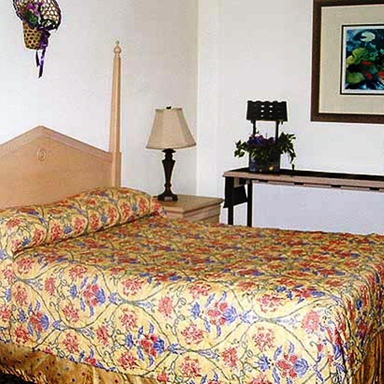 Stockton Travelers Motel 部屋 写真